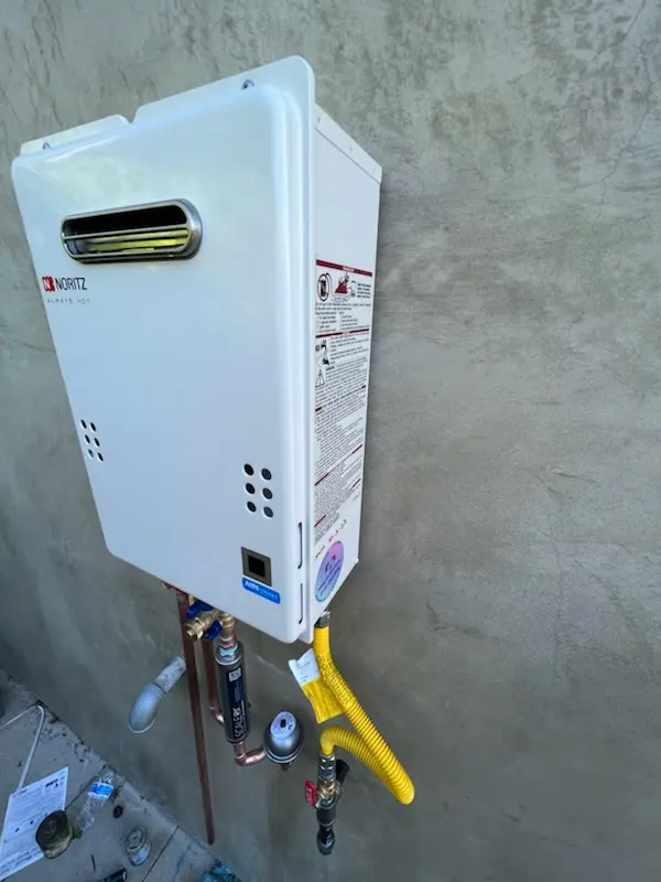 Tankless water heater installation for Uhrichsville homes